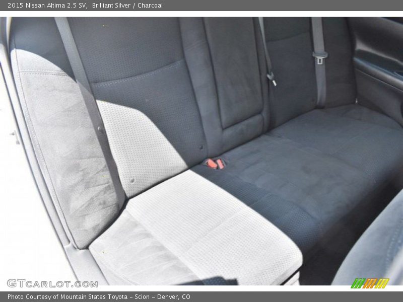 Brilliant Silver / Charcoal 2015 Nissan Altima 2.5 SV