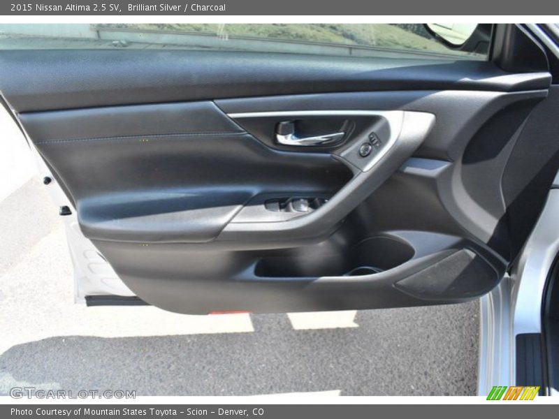 Brilliant Silver / Charcoal 2015 Nissan Altima 2.5 SV