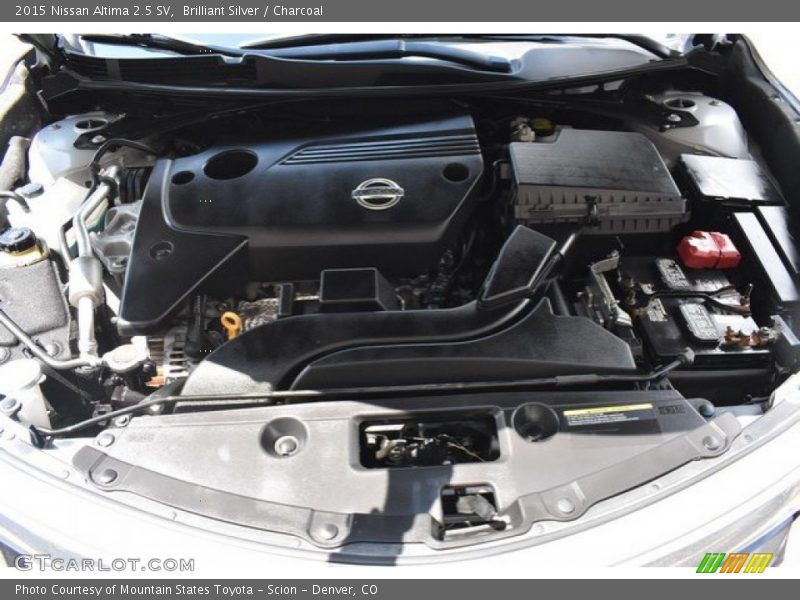 Brilliant Silver / Charcoal 2015 Nissan Altima 2.5 SV