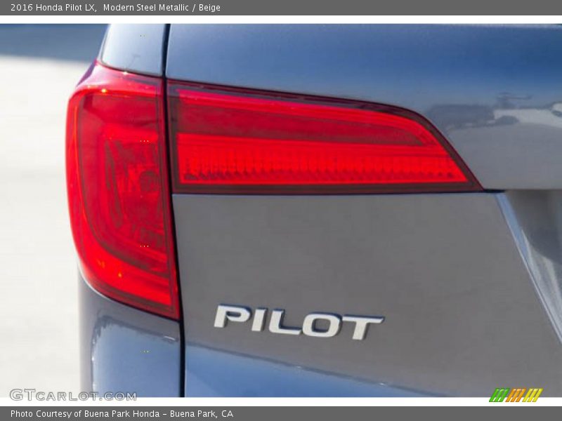 Modern Steel Metallic / Beige 2016 Honda Pilot LX