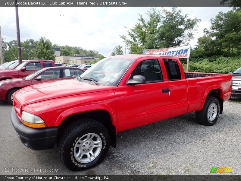 Flame Red / Dark Slate Gray 2003 Dodge Dakota SXT Club Cab 4x4