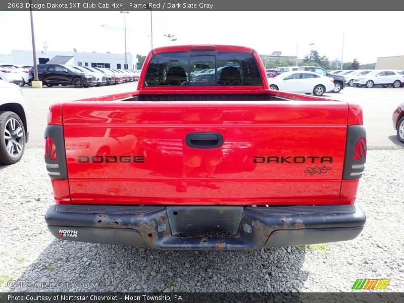 Flame Red / Dark Slate Gray 2003 Dodge Dakota SXT Club Cab 4x4