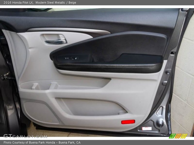 Modern Steel Metallic / Beige 2016 Honda Pilot LX