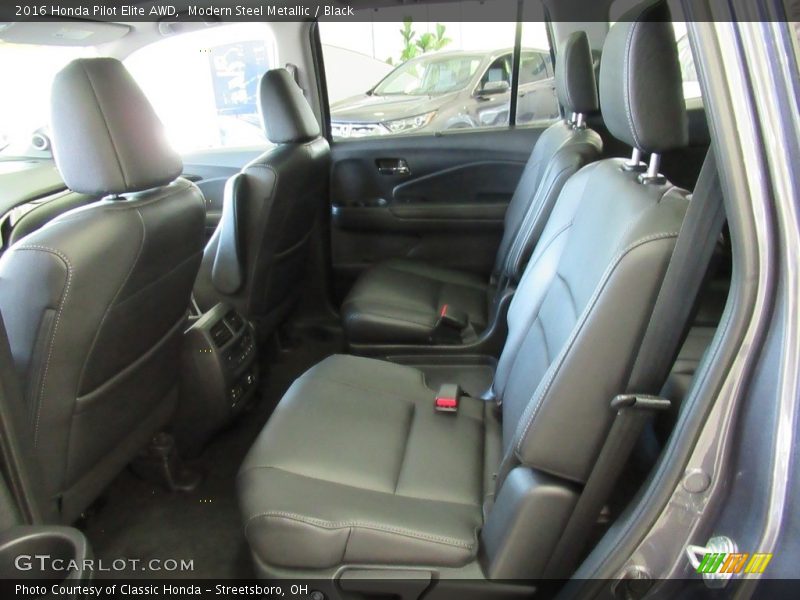 Modern Steel Metallic / Black 2016 Honda Pilot Elite AWD