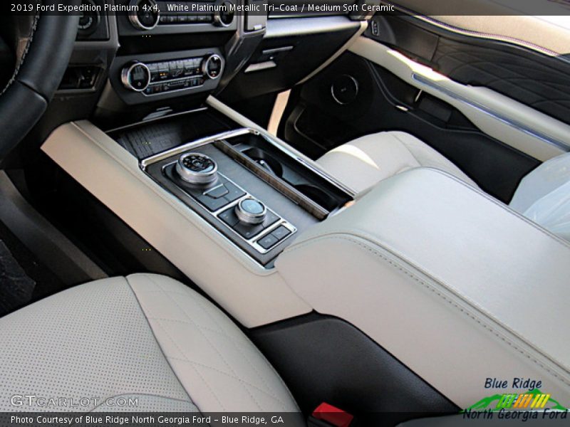 White Platinum Metallic Tri-Coat / Medium Soft Ceramic 2019 Ford Expedition Platinum 4x4