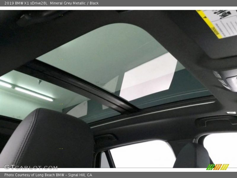 Mineral Grey Metallic / Black 2019 BMW X1 sDrive28i