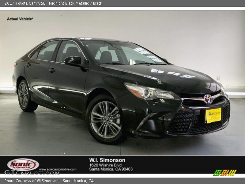 Midnight Black Metallic / Black 2017 Toyota Camry SE