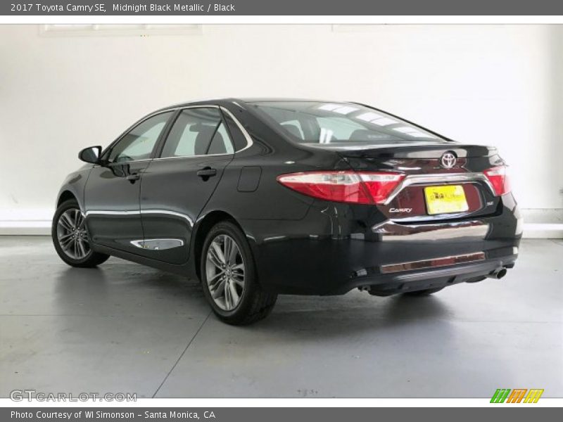 Midnight Black Metallic / Black 2017 Toyota Camry SE