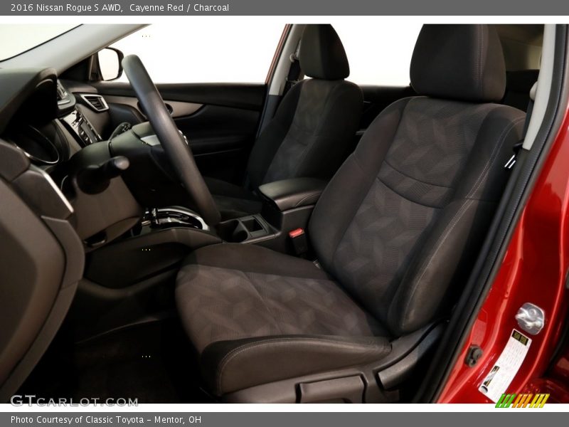 Cayenne Red / Charcoal 2016 Nissan Rogue S AWD