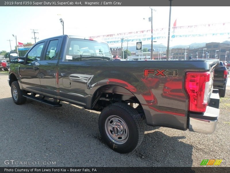 Magnetic / Earth Gray 2019 Ford F350 Super Duty XL SuperCab 4x4