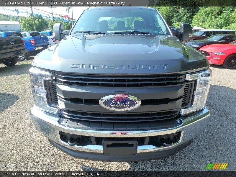 Magnetic / Earth Gray 2019 Ford F350 Super Duty XL SuperCab 4x4