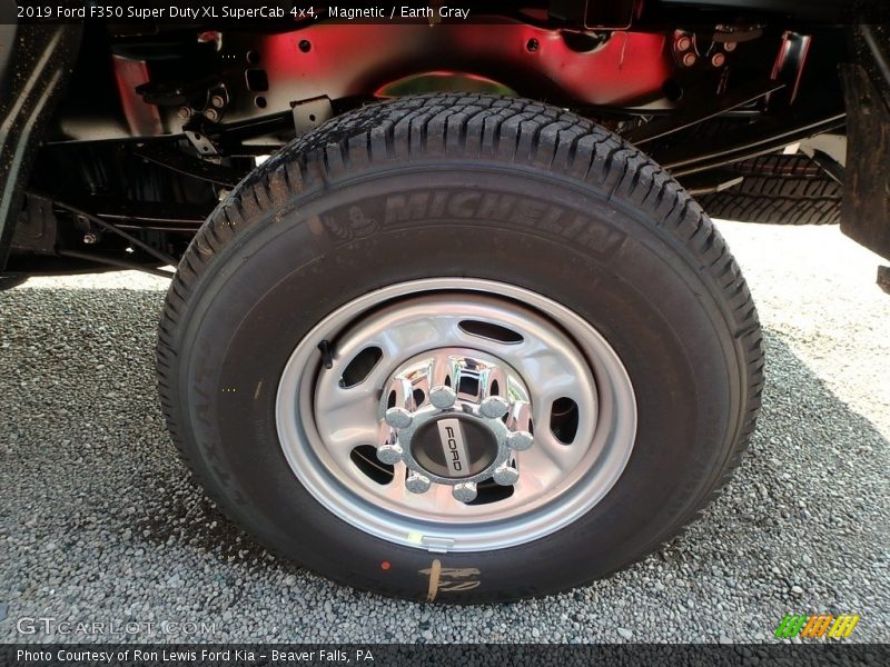  2019 F350 Super Duty XL SuperCab 4x4 Wheel