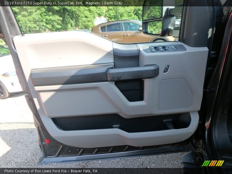 Magnetic / Earth Gray 2019 Ford F350 Super Duty XL SuperCab 4x4