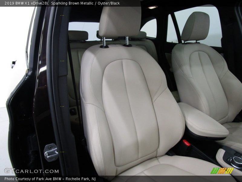 Sparkling Brown Metallic / Oyster/Black 2019 BMW X1 xDrive28i