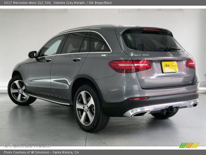 Selenite Grey Metallic / Silk Beige/Black 2017 Mercedes-Benz GLC 300