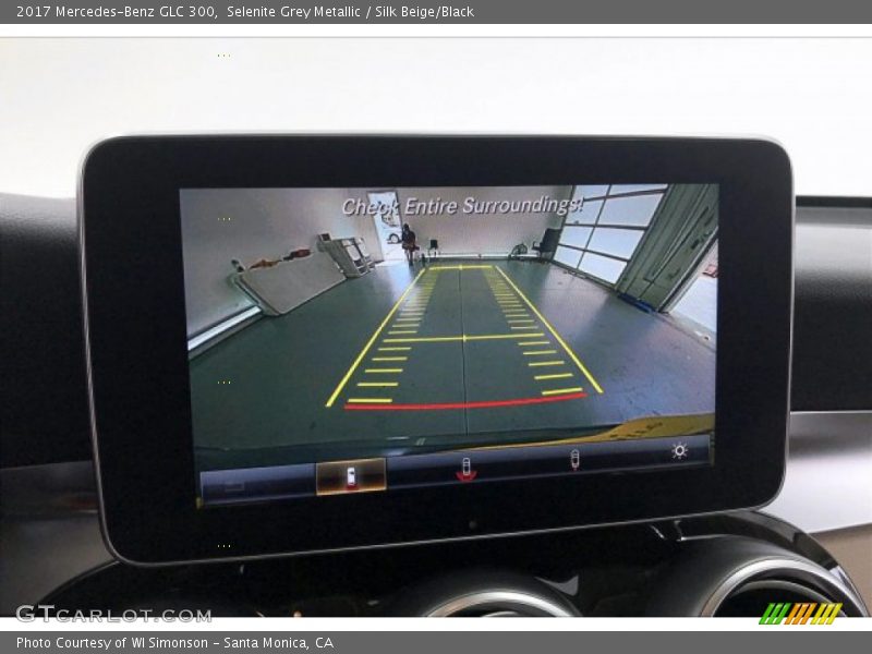 Selenite Grey Metallic / Silk Beige/Black 2017 Mercedes-Benz GLC 300