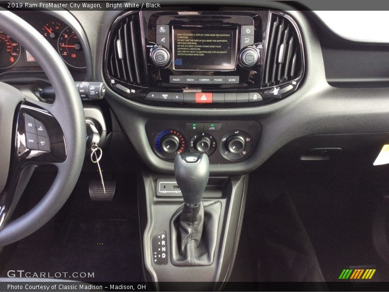 Bright White / Black 2019 Ram ProMaster City Wagon