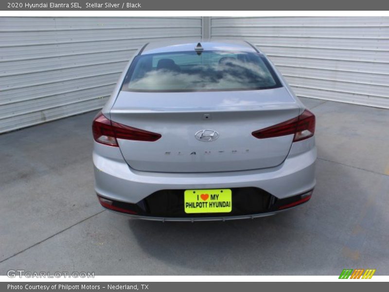 Stellar Silver / Black 2020 Hyundai Elantra SEL