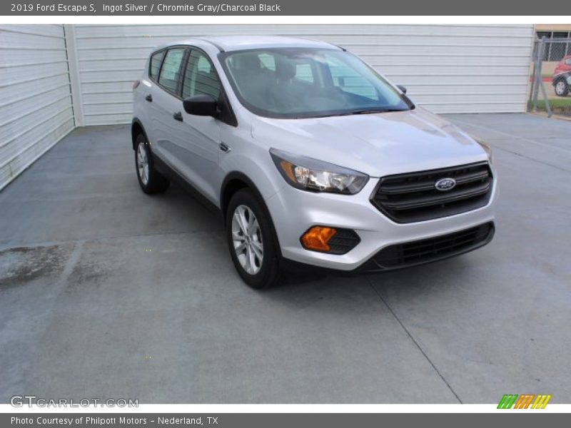 Ingot Silver / Chromite Gray/Charcoal Black 2019 Ford Escape S