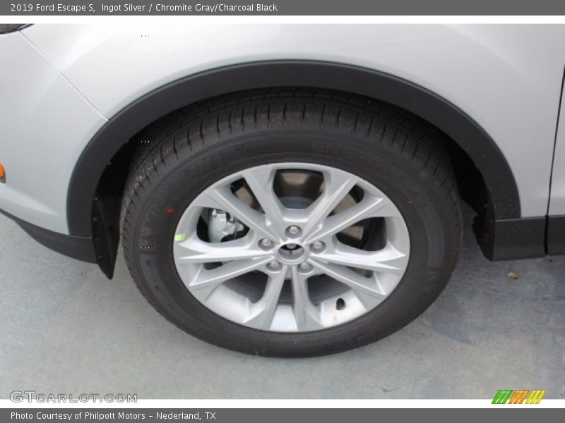 Ingot Silver / Chromite Gray/Charcoal Black 2019 Ford Escape S