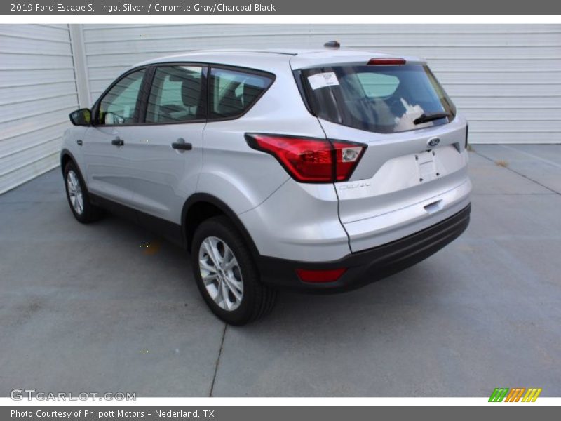 Ingot Silver / Chromite Gray/Charcoal Black 2019 Ford Escape S