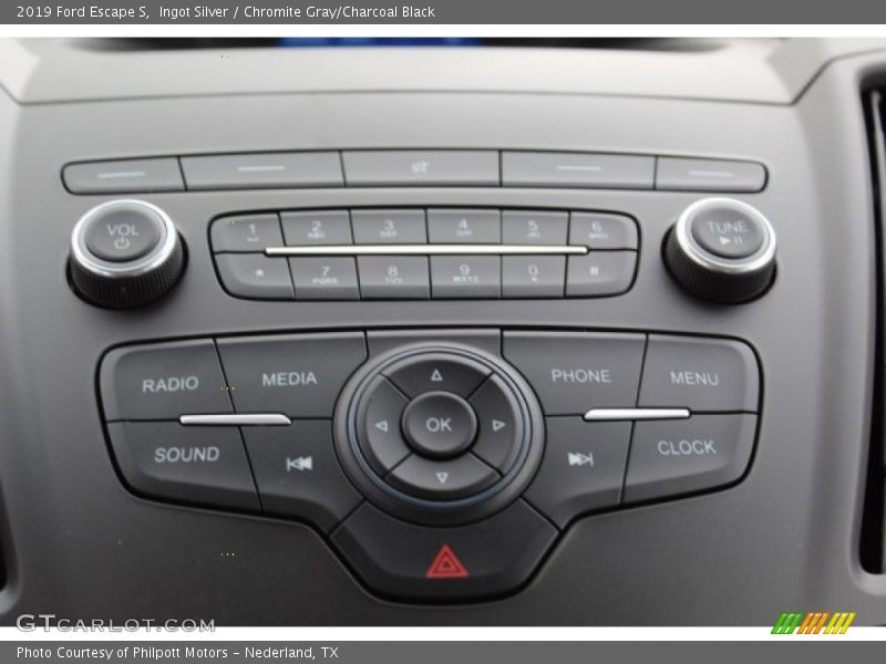 Ingot Silver / Chromite Gray/Charcoal Black 2019 Ford Escape S