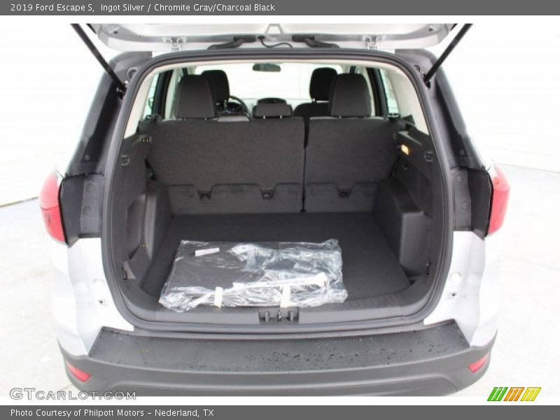 Ingot Silver / Chromite Gray/Charcoal Black 2019 Ford Escape S