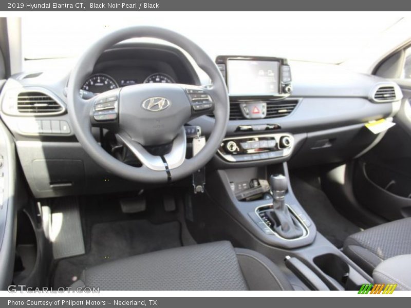 Black Noir Pearl / Black 2019 Hyundai Elantra GT