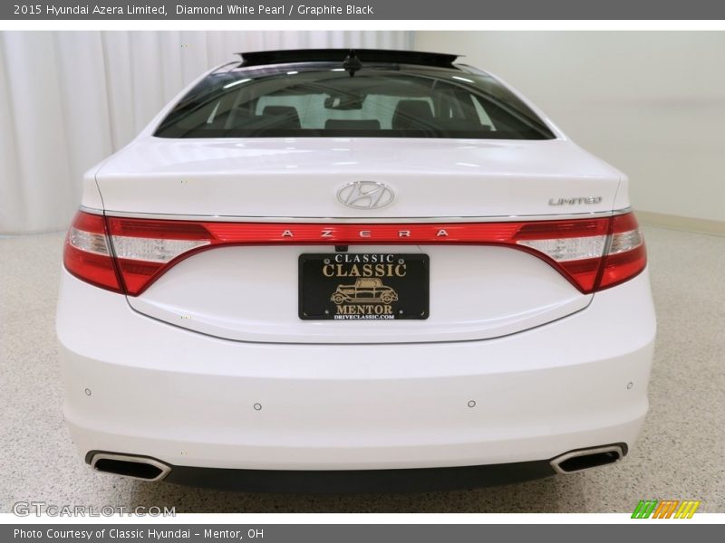 Diamond White Pearl / Graphite Black 2015 Hyundai Azera Limited