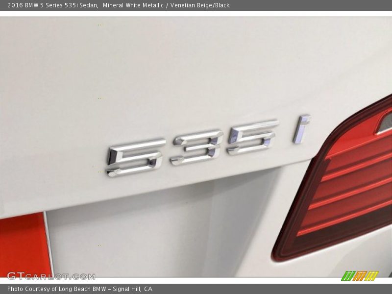 Mineral White Metallic / Venetian Beige/Black 2016 BMW 5 Series 535i Sedan