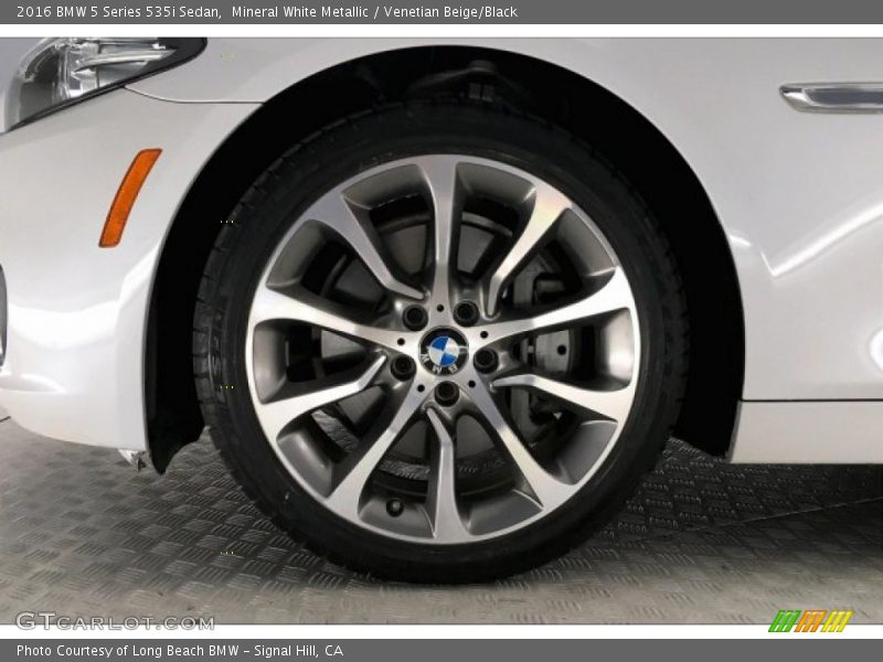 Mineral White Metallic / Venetian Beige/Black 2016 BMW 5 Series 535i Sedan