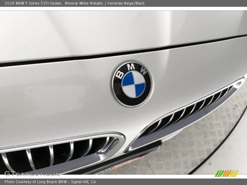 Mineral White Metallic / Venetian Beige/Black 2016 BMW 5 Series 535i Sedan