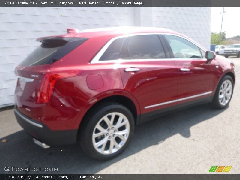 Red Horizon Tintcoat / Sahara Beige 2019 Cadillac XT5 Premium Luxury AWD