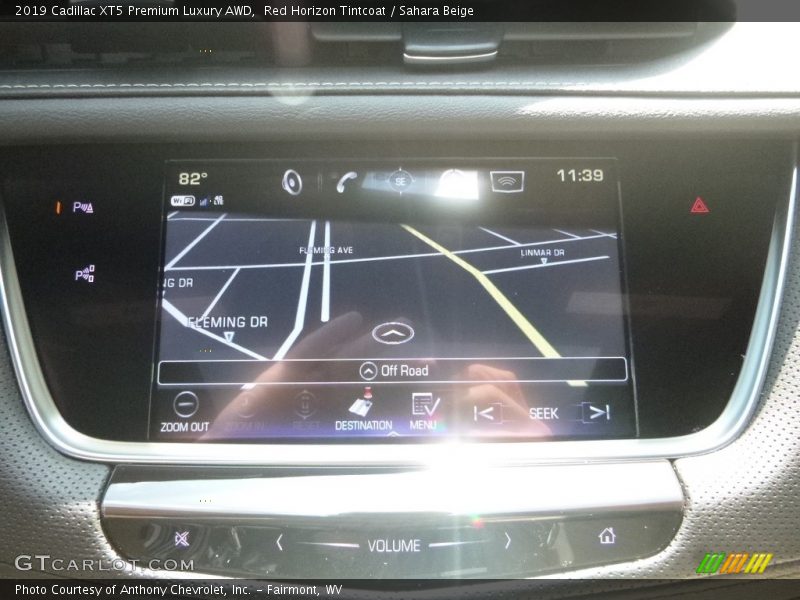 Red Horizon Tintcoat / Sahara Beige 2019 Cadillac XT5 Premium Luxury AWD