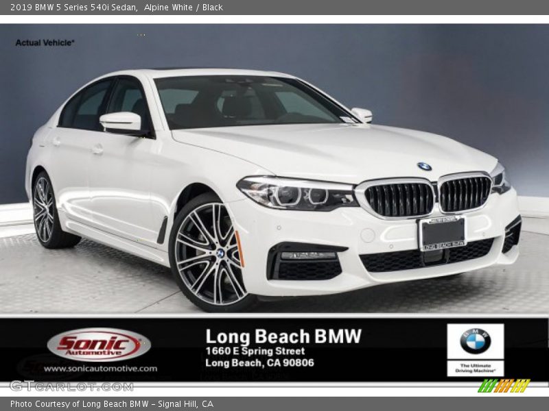 Alpine White / Black 2019 BMW 5 Series 540i Sedan