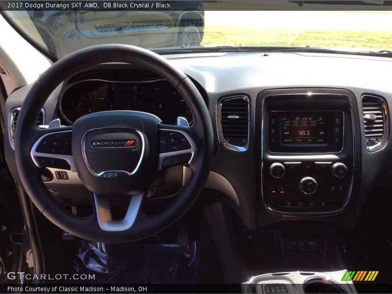 DB Black Crystal / Black 2017 Dodge Durango SXT AWD