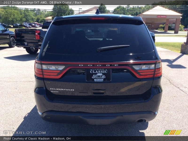 DB Black Crystal / Black 2017 Dodge Durango SXT AWD