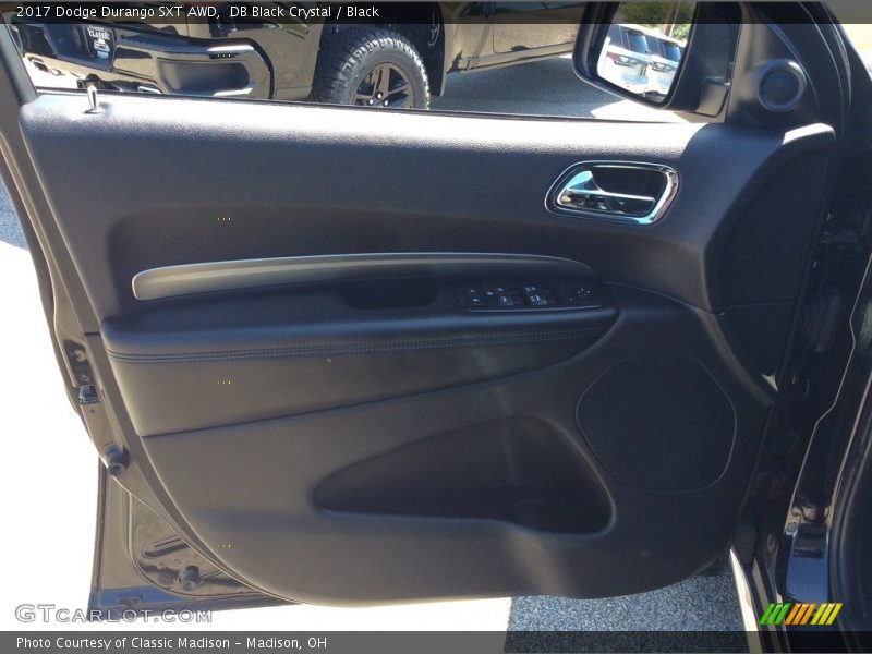 DB Black Crystal / Black 2017 Dodge Durango SXT AWD