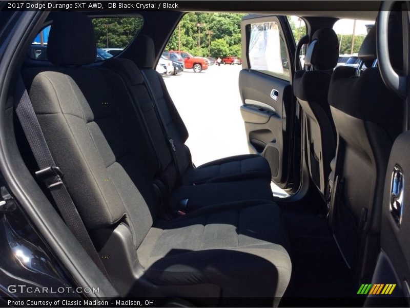 DB Black Crystal / Black 2017 Dodge Durango SXT AWD