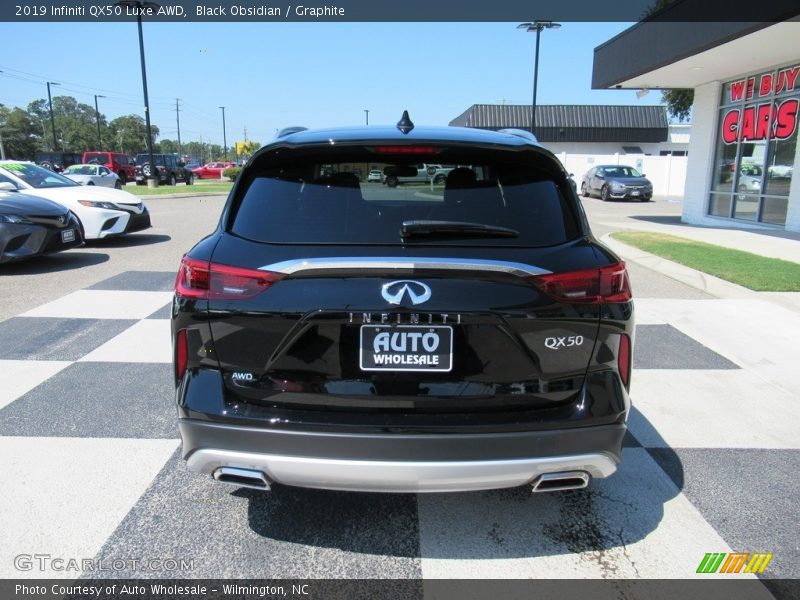 Black Obsidian / Graphite 2019 Infiniti QX50 Luxe AWD