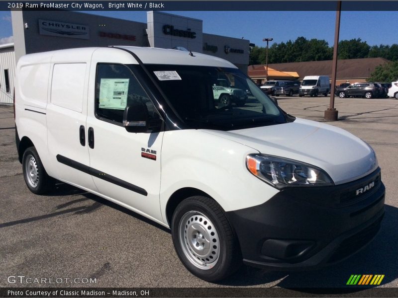 Bright White / Black 2019 Ram ProMaster City Wagon