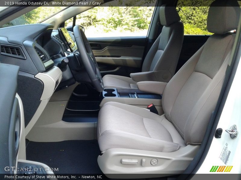 Front Seat of 2019 Odyssey EX