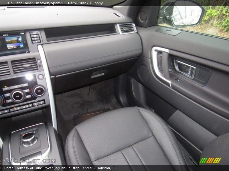 Narvik Black / Ebony 2019 Land Rover Discovery Sport SE