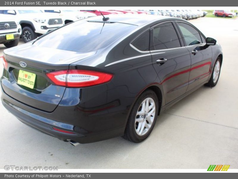 Tuxedo Black / Charcoal Black 2014 Ford Fusion SE