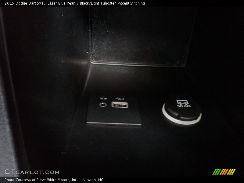 Laser Blue Pearl / Black/Light Tungsten Accent Stitching 2015 Dodge Dart SXT