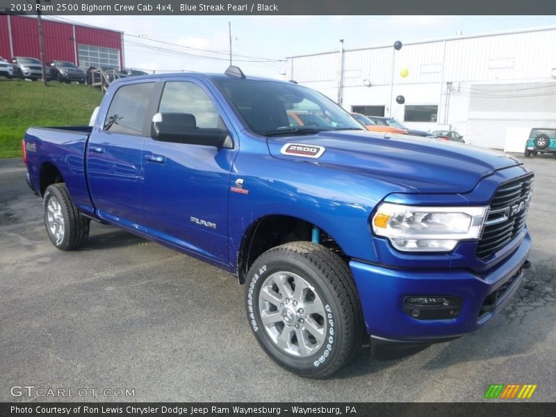 Front 3/4 View of 2019 2500 Bighorn Crew Cab 4x4