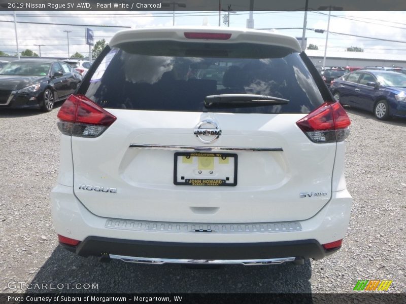 Pearl White / Charcoal 2019 Nissan Rogue SV AWD