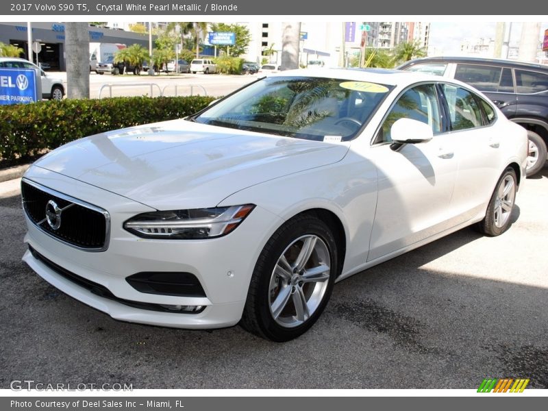  2017 S90 T5 Crystal White Pearl Metallic