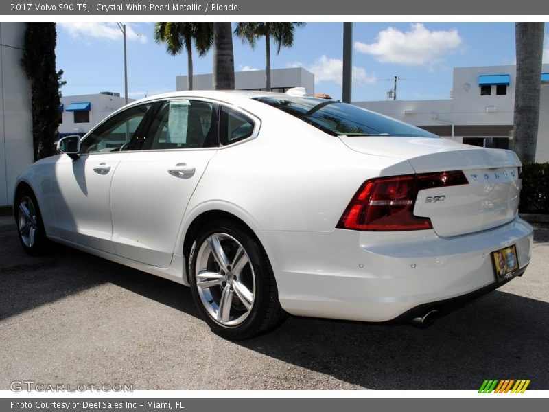 Crystal White Pearl Metallic / Blonde 2017 Volvo S90 T5