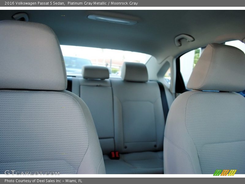 Platinum Gray Metallic / Moonrock Gray 2016 Volkswagen Passat S Sedan